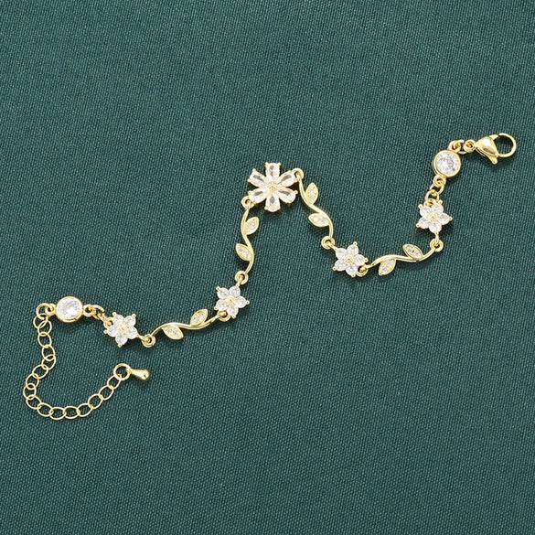 Wholesale Women's Sweet Copper Inlaid Zirconium Five Leaf Flower Bracelet