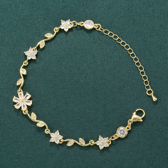 Wholesale Women's Sweet Copper Inlaid Zirconium Five Leaf Flower Bracelet