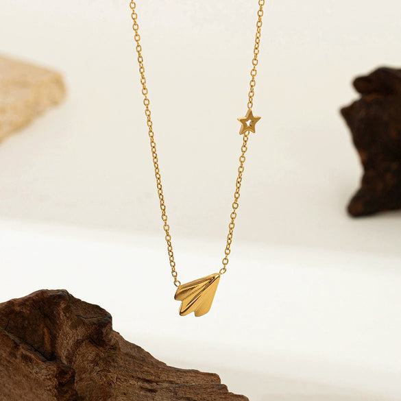 Wholesale Women's Sweet Fairy Star Paper Plane Titanium Steel Electroplated Necklace And Bracelet Jewelry Set