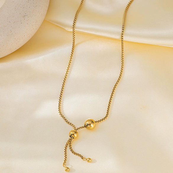 Wholesale Women's Sweet Fashionable Nonfading Electroplated Titanium Steel Necklace With Heart And Flower Patterns