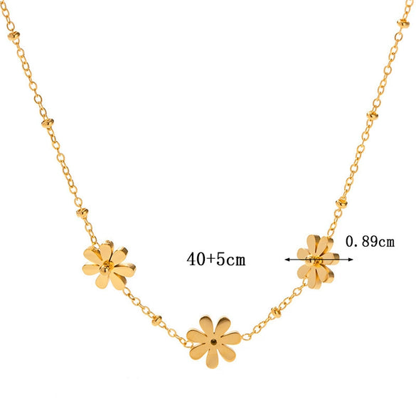 Wholesale Women's Sweet Flower Pattern Titanium Steel Electroplated Necklace With Side Chain