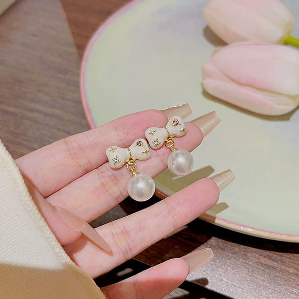 Wholesale Women's Sweet Geometric Copper And 925 Silver Earrings Set With Pearls