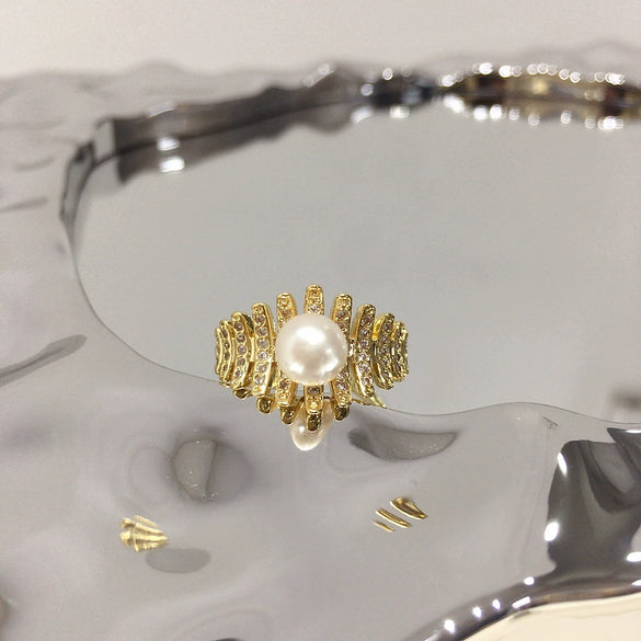 Wholesale Women's Sweet Style Freshwater Pearl Ring Copper 18K Gold Electroplated Microinlaid Zircon Fishbone Flat Round And Bun Round