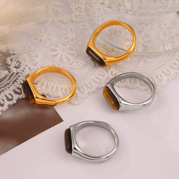Wholesale Women's Tiger's Eye Stone Vintage Plain Ring In Smooth Titanium Steel With Geometric Design And Electroplating