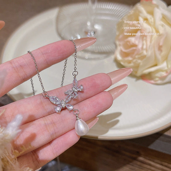 Wholesale Women's Titanium Steel And Copper Animal Zodiac Butterfly Zircon Pearl Pendant Necklace With Electroplating And Cross Chain