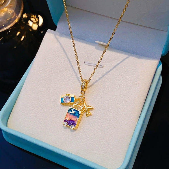 Wholesale Women's Titanium Steel And Copper Cross Chain Clavicle Necklace With Geometric Pattern Pendant And Electroplating Processing Light Luxury Design