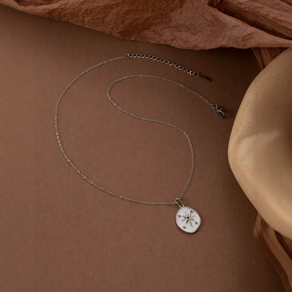 Wholesale Women's Titanium Steel And Copper Eightpointed Star Pendant Necklace With Electroplating And O Word Chain Simple Style