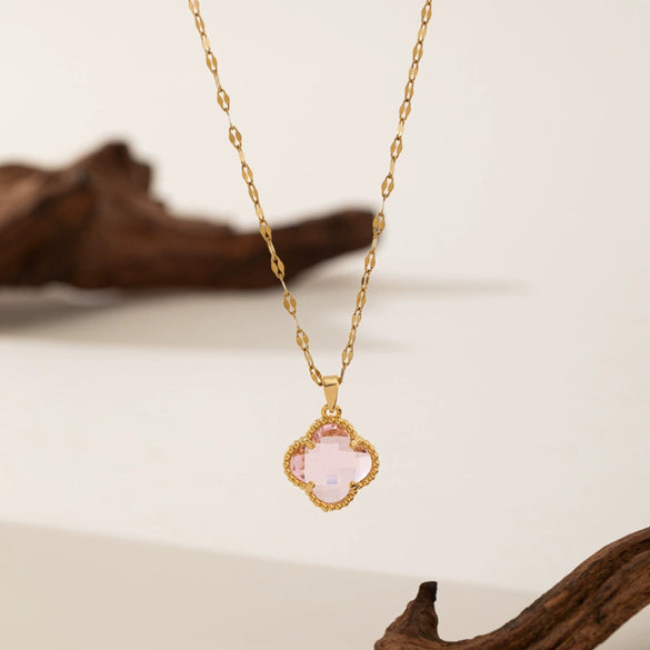 Wholesale Women's Titanium Steel And Copper Four Leaf Clover Electroplated Necklace And Lip Chain Jewelry