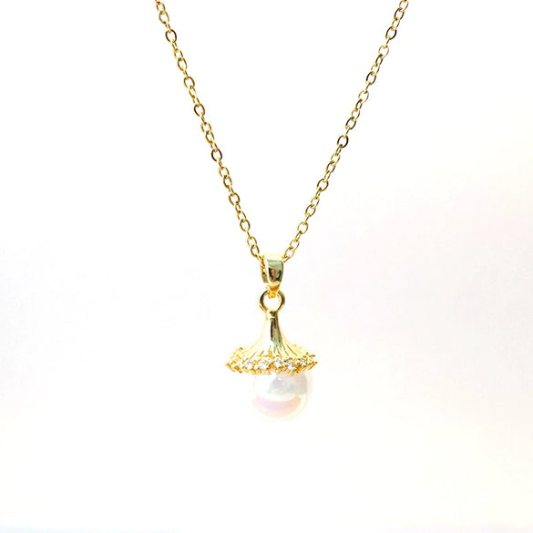 Wholesale Women's Titanium Steel And Copper Mermaid Geometric Light Luxury Collarbone Necklace With Diamond Design And Cross Chain