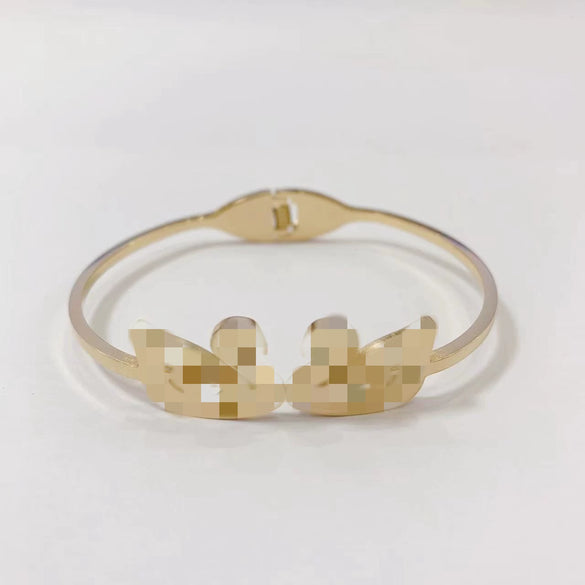 Wholesale Women's Titanium Steel Bracelet In Rose Gold Color With Polish Finish French Retro And Minimalist Style