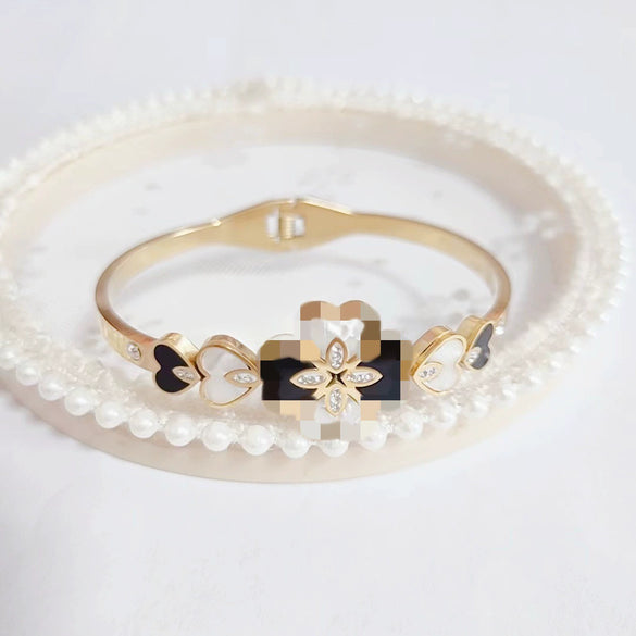 Wholesale Women's Titanium Steel Bracelet In Rose Gold Color With Polish Finish French Retro And Minimalist Style