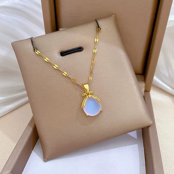 Wholesale Women's Titanium Steel Cartoon Geometric Diamond Microinlaid Real Gold Necklace