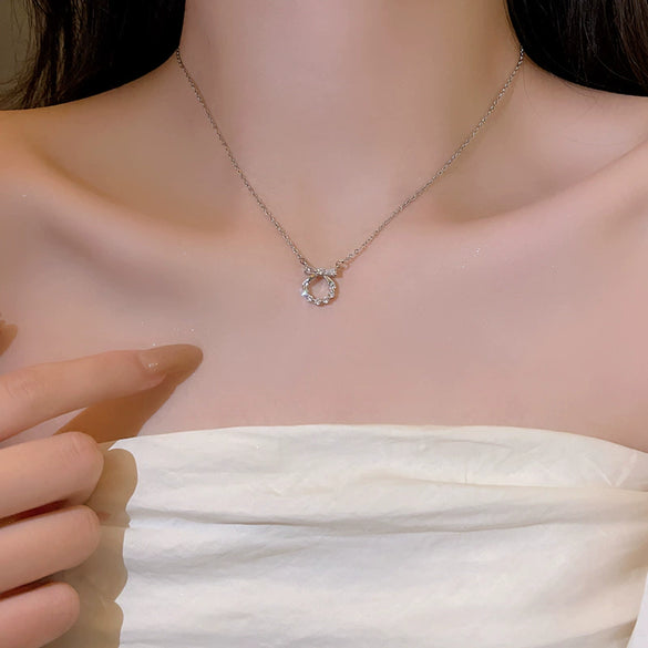 Wholesale Women's Titanium Steel Clavicle Chain With Mixed Gem Inlay Heart Bow Geometric Animal Zodiac Patterns Electroplating Design