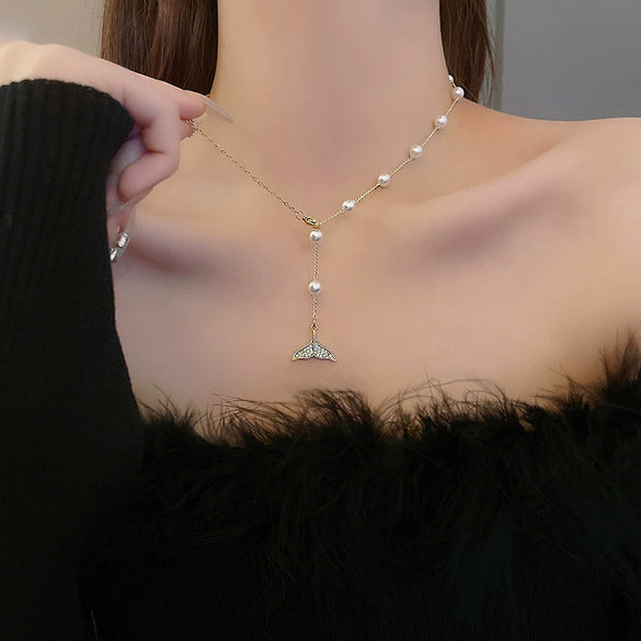 Wholesale Women's Titanium Steel Clavicle Chain With Mixed Gem Inlay Heart Bow Geometric Animal Zodiac Patterns Electroplating Design