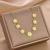 Wholesale Women's Titanium Steel Daisy Geometric O Chain Necklace With Electroplating Treatment