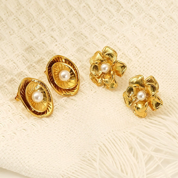 Wholesale Women's Titanium Steel Earrings Set With Imitation Pearls In Flower Shape