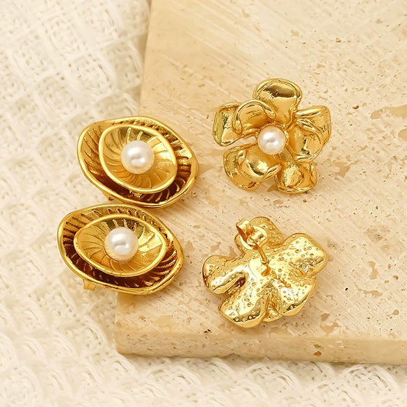 Wholesale Women's Titanium Steel Earrings Set With Imitation Pearls In Flower Shape