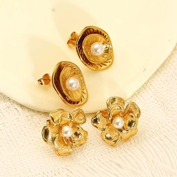 Wholesale Women's Titanium Steel Earrings Set With Imitation Pearls In Flower Shape