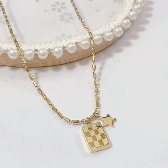 Wholesale Women's Titanium Steel Fashion Light Luxury Geometric Clavicle Chain Necklace With Polish Finish