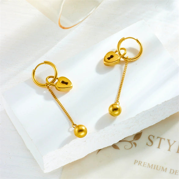Wholesale Women's Titanium Steel Fashion Retro Niche Geometric Heart Fivepointed Star Pendant Round Earrings With Goldplated Chain Tassel Accessories