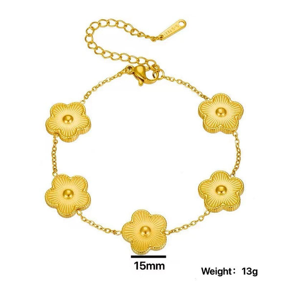 Wholesale Women's Titanium Steel Flower Jewelry Suit With Clover And Plum Blossom Laser Design Electroplated