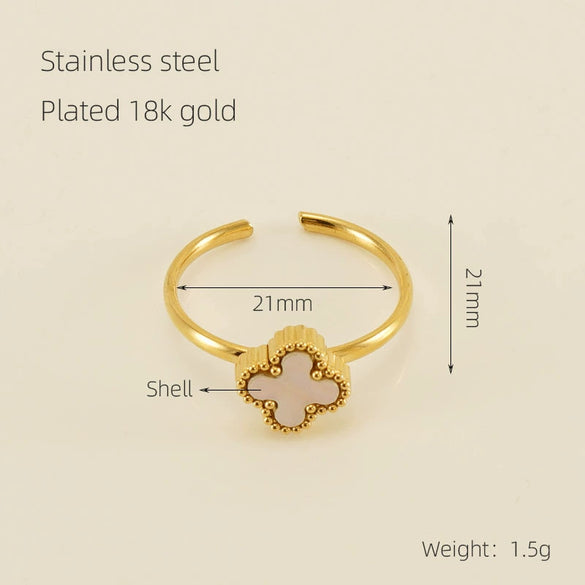 Wholesale Women's Titanium Steel Fourleaf Clover And Heart Love Ring Fashionable Electroplated