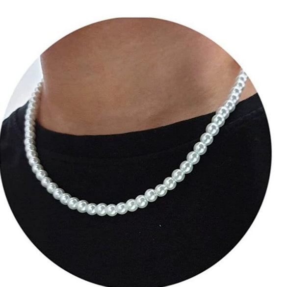 Wholesale Women's Titanium Steel Freshwater Pearl Clavicle Chain With Geometric Design And Electroplating Treatment