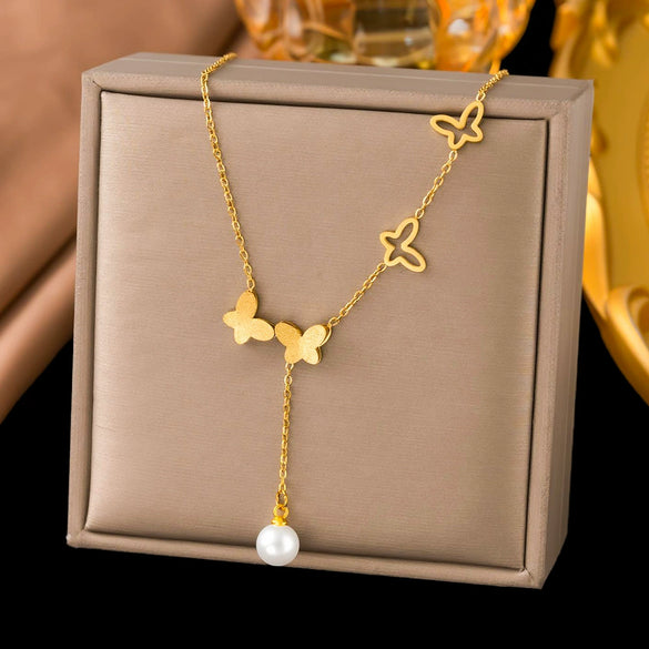 Wholesale Women's Titanium Steel Geometric Butterfly Tassel Pearl Necklace With Real Gold Plating In The Furnace