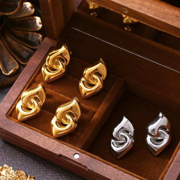 Wholesale Women's Titanium Steel Geometric Doublering Buckle Electroplated Fashion Earrings