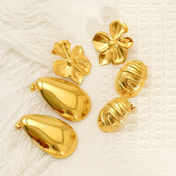 Wholesale Women's Titanium Steel Geometric Flower Electroplated Earrings