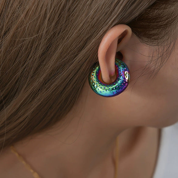Wholesale Women's Titanium Steel Geometric Hollow Thread Ear Clip Earrings With Electroplating Treatment