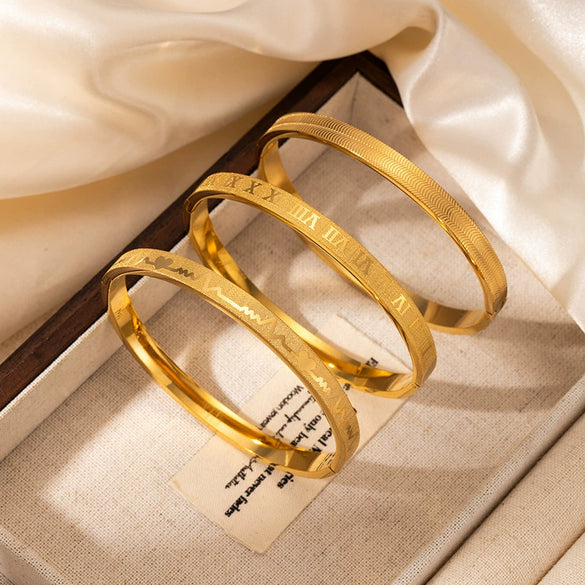 Wholesale Women's Titanium Steel Geometric Retro Light Luxury Electroplated Bracelet