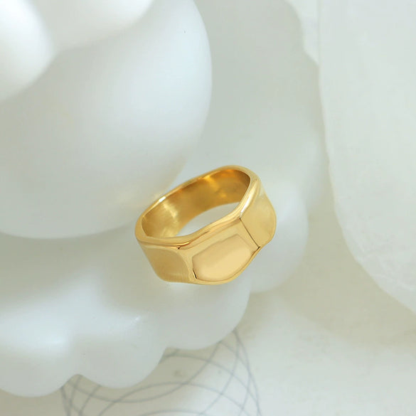 Wholesale Women's 316L Stainless Steel Geometric Ring With 18K Gold Plated Electroplating
