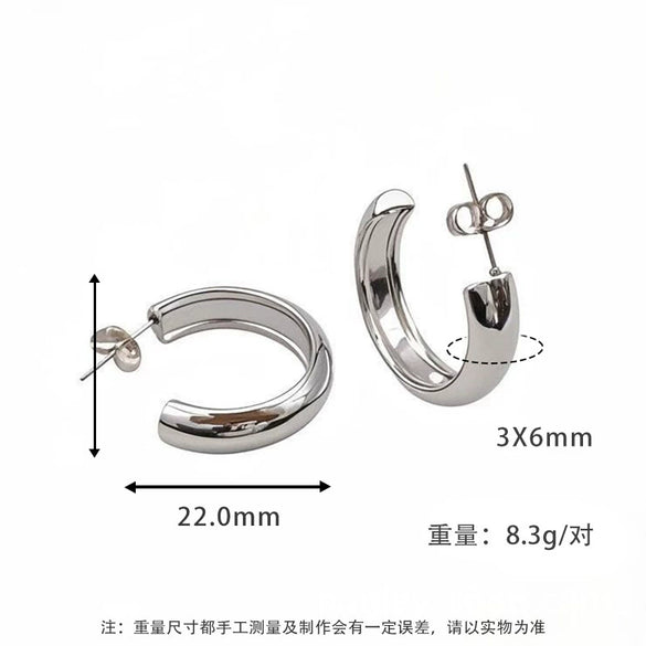 Wholesale Women's Titanium Steel Geometric Round Simple Earrings With Electroplating