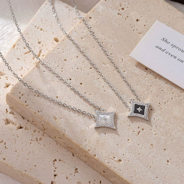 Wholesale Women's Titanium Steel Geometric Sixpointed Star Elegant Ochain Clavicle Necklace With Electroplating