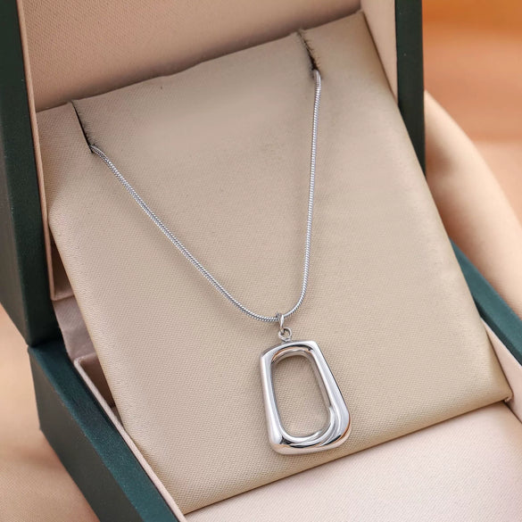 Wholesale Women's Titanium Steel Geometric Square Light Luxury Simple Necklace With Electroplating Design