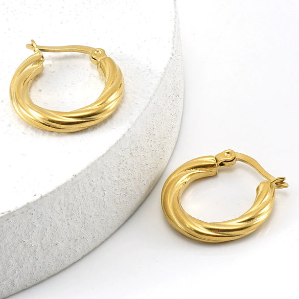 Wholesale Women's 316L Stainless Steel Geometric Striped Round Buckle Earrings With Electroplating