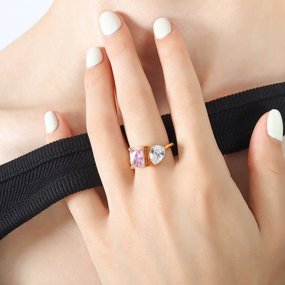 Wholesale Women's 316L Stainless Steel Gold Plated Open Ring With Inlaid Zircon And Geometric Design Fashion Style Electroplating Treatment