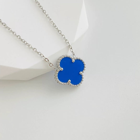 Wholesale Women's Titanium Steel Handmade Doublesided Fourleaf Clover Flower Pattern Clavicle Necklace