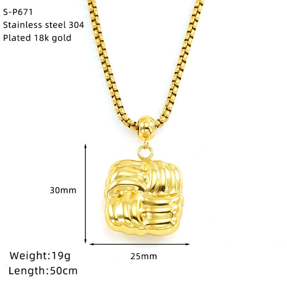 Wholesale Women's Titanium Steel Heartshaped Electroplated Necklace With Square Pearl Chain