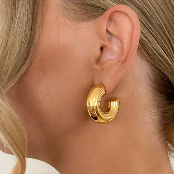 Wholesale Women's Titanium Steel Hollow Earrings Geometric Style 18K Gold Electroplated
