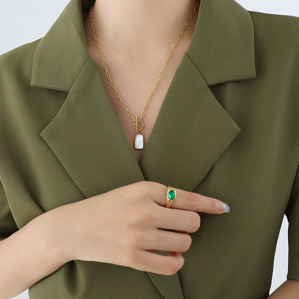 Wholesale Women's Titanium Steel Jewelry Set With Electroplating Design Including Necklace And Earrings