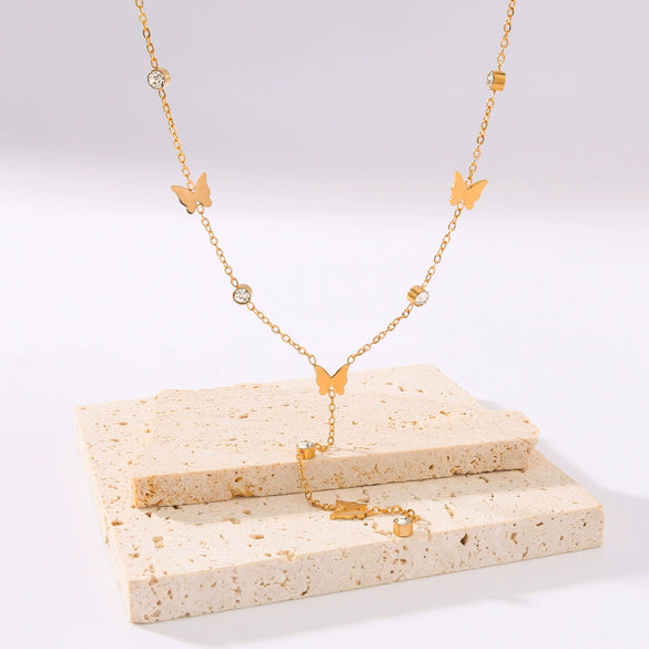 Wholesale Women's Titanium Steel 18K Gold Plated Butterfly Clavicle Chain With No Fade Diamond Pendant O Chain 18K Vacuum Plating In Furnace