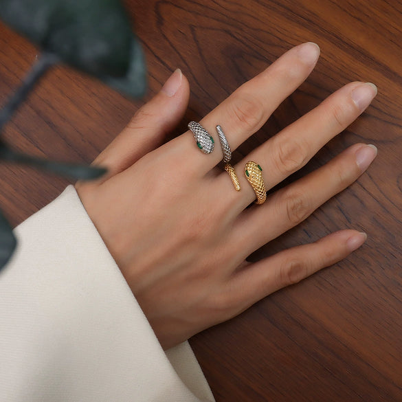 Wholesale Women's Titanium Steel 18K Gold Plated Diamond Snakeshaped Ring With Rhombus Geometric Animal Zodiac Pattern