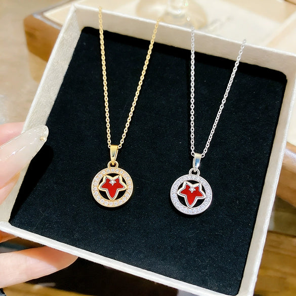Wholesale Women's Titanium Steel Leafshaped Necklace With Zircon Inlay And Oshaped Chain Light Luxury Jewelry