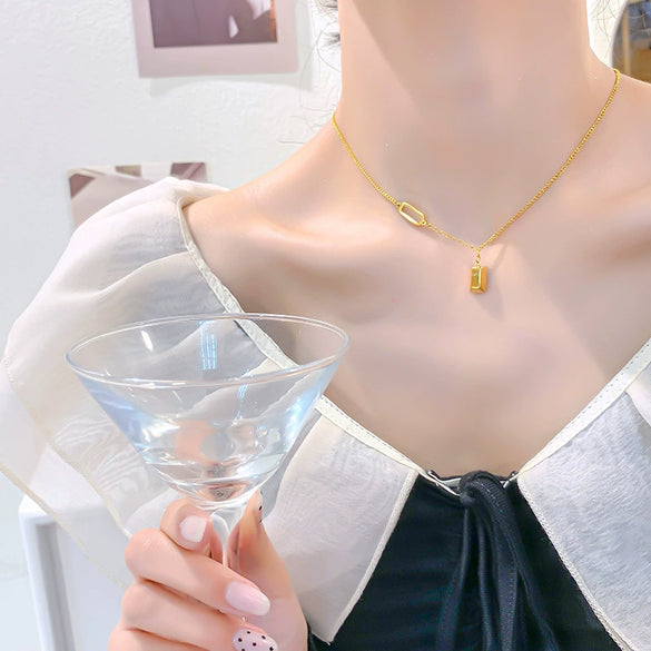 Wholesale Women's Titanium Steel Light Luxury Geometric Gold Brick Necklace With Electroplating