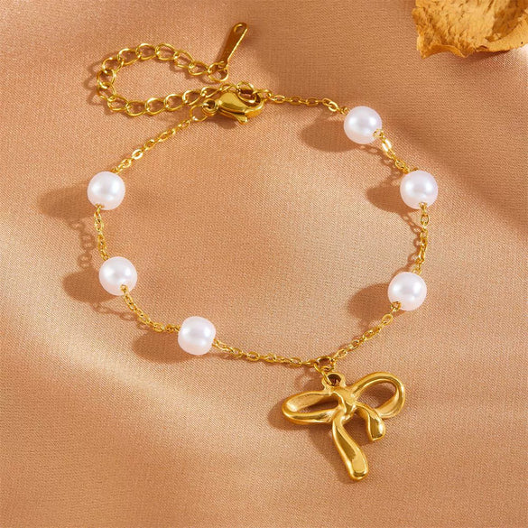 Wholesale Women's Titanium Steel Love Bow Four Leaf Clover Scallop Heart Pattern Electroplated Bracelet