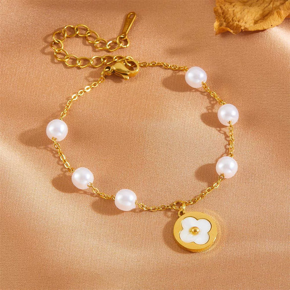 Wholesale Women's Titanium Steel Love Bow Four Leaf Clover Scallop Heart Pattern Electroplated Bracelet