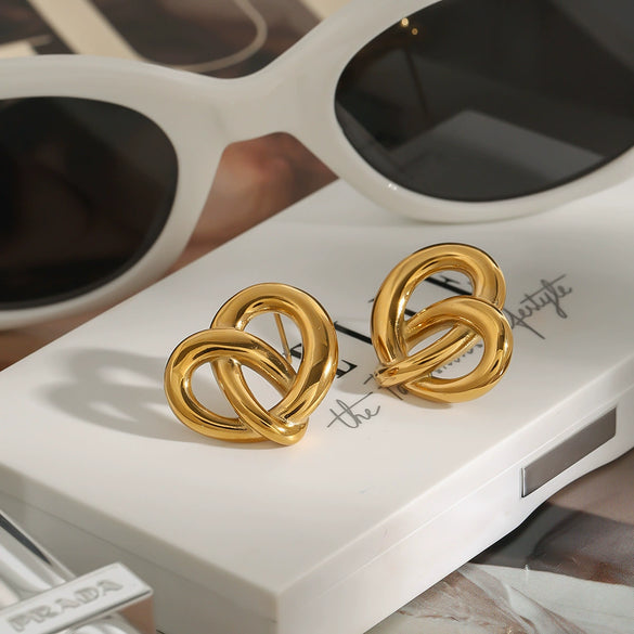 Wholesale Women's Titanium Steel Love Earrings With Geometric Pattern And Electroplating Treatment