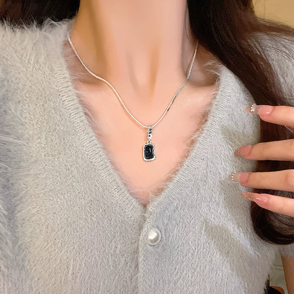 Wholesale Women's Titanium Steel Necklace With Geometric Design And Electroplating Light Luxury Style